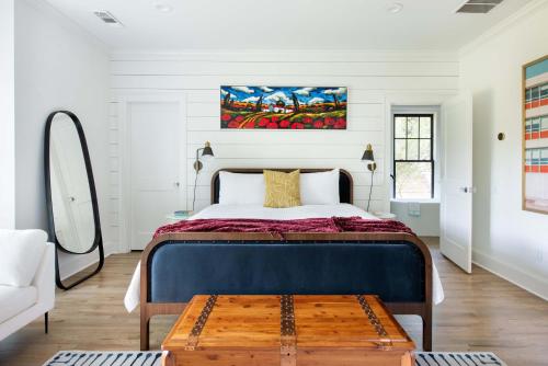Sweet Escape in Edgewood Sweet Escape in Edgewood