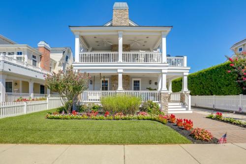 Spacious Avalon Beach House - 2 Blocks to Water! in Avalon (NJ) Spacious Avalon Beach House - 2 Blocks to Water! in Avalon (NJ)