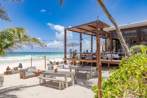 strand, Lula Tulum, a Small Luxury Hotel in Tulum strand, Lula Tulum, a Small Luxury Hotel in Tulum