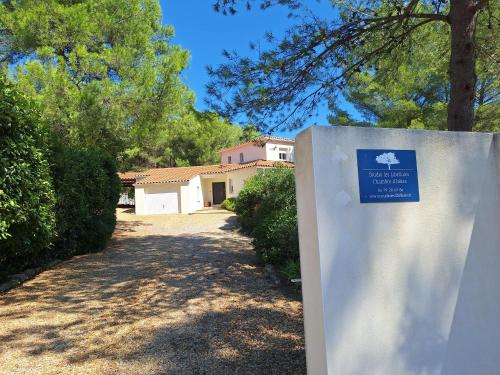 Exterior view, Studio d'Hotes les Libellules in Castelnau-le-Lez Exterior view, Studio d'Hotes les Libellules in Castelnau-le-Lez