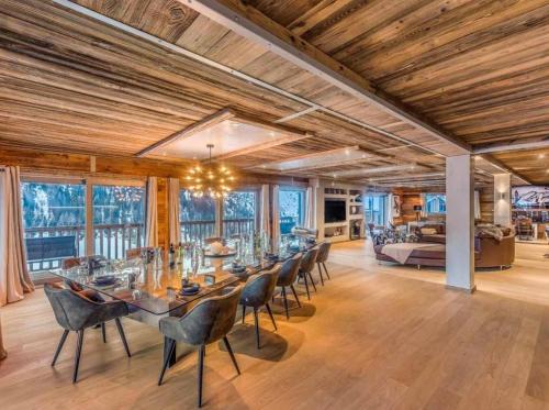 5BR Stunning Chalet in Tignes Pool&Sauna in Tignes 5BR Stunning Chalet in Tignes Pool&Sauna in Tignes
