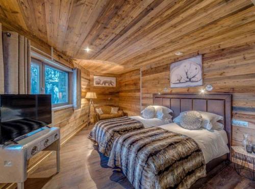 5BR Stunning Chalet in Tignes Pool&Sauna in Tignes 5BR Stunning Chalet in Tignes Pool&Sauna in Tignes