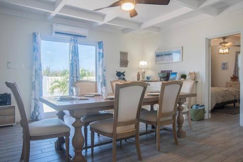 Instalaciones, Baby Beach Bliss Villa - Walk to Beach! in Ceru Colorado Instalaciones, Baby Beach Bliss Villa - Walk to Beach! in Ceru Colorado