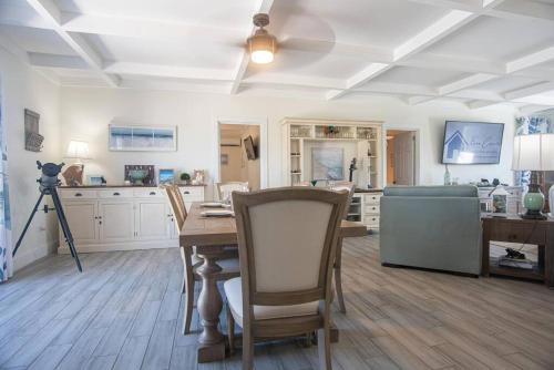 Baby Beach Bliss Villa - Walk to Beach! in Ceru Colorado Baby Beach Bliss Villa - Walk to Beach! in Ceru Colorado