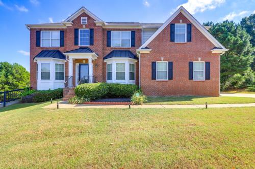 Spacious Family Home Near Atlanta! in South Fulton Spacious Family Home Near Atlanta! in South Fulton