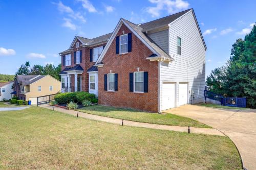 Spacious Family Home Near Atlanta! in South Fulton Spacious Family Home Near Atlanta! in South Fulton