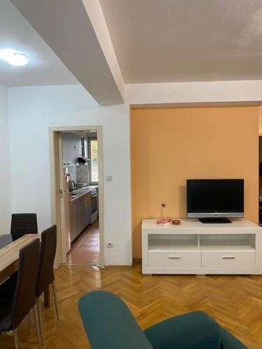 Spacious family-friendly home in Usje Spacious family-friendly home in Usje