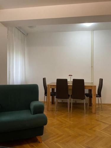 Spacious family-friendly home in Usje Spacious family-friendly home in Usje