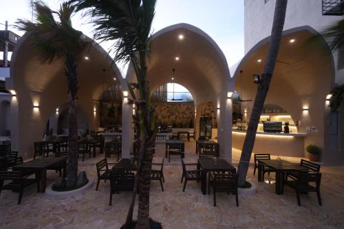 Restaurant, De' TuVa resort Mui Ne in Phan Thiet Restaurant, De' TuVa resort Mui Ne in Phan Thiet