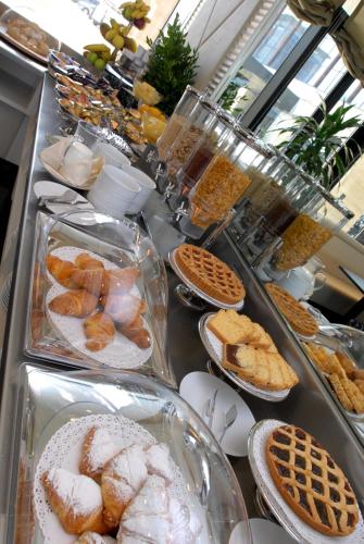 Food and beverages, Grand Hotel Duca Di Mantova in Sesto San Giovanni Food and beverages, Grand Hotel Duca Di Mantova in Sesto San Giovanni