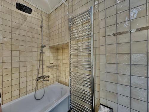 Fint lgh centrum Vimmerby in 빔메르뷔 시티 센터 Fint lgh centrum Vimmerby in 빔메르뷔 시티 센터