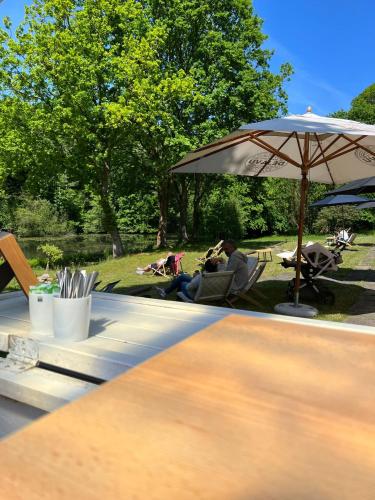 瓦爾德斯魯赫湖畔酒店 (Hotel Waldesruh Am See) in 奧姆勒 瓦爾德斯魯赫湖畔酒店 (Hotel Waldesruh Am See) in 奧姆勒