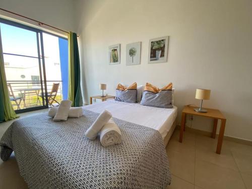 Porta 28 in กิงตา โด อังโช Porta 28 in กิงตา โด อังโช