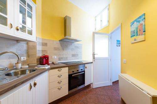 Konyha, Balcony Spacious 2BR Arucas Historic Center in Arucas Konyha, Balcony Spacious 2BR Arucas Historic Center in Arucas