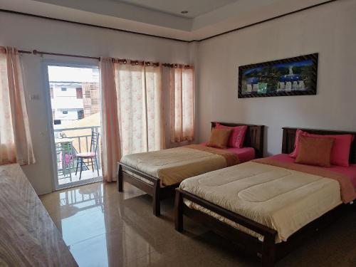 Samed Thanee in آو نوي نا Samed Thanee in آو نوي نا