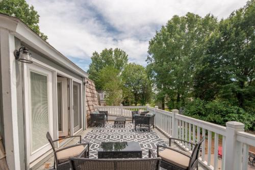 陽台/露台, Lake Norman Access, Pool, Hot tub, Epic Game room in 科尼利厄斯(NC) 陽台/露台, Lake Norman Access, Pool, Hot tub, Epic Game room in 科尼利厄斯(NC)