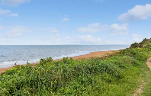 Vistas, 2 Bedroom Beach Front Home In Esbjerg V in Hjerting Vistas, 2 Bedroom Beach Front Home In Esbjerg V in Hjerting