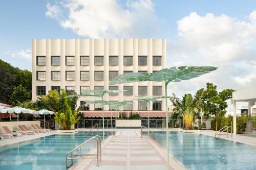 Bazén, the goodtime hotel, Miami Beach, a Tribute Portfolio Hotel in Miami Beach (FL) Bazén, the goodtime hotel, Miami Beach, a Tribute Portfolio Hotel in Miami Beach (FL)
