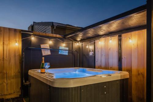 Where Home Meets Serenity in Christchurch in بابانيو Where Home Meets Serenity in Christchurch in بابانيو