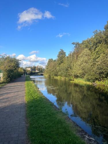 3 BR- Central Wigan- HOT TUB in וויגאן 3 BR- Central Wigan- HOT TUB in וויגאן