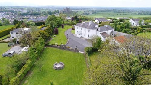 Unterkunft von außen, Tranquil Retreat overlooking The Rock of Cashel in Cashel Unterkunft von außen, Tranquil Retreat overlooking The Rock of Cashel in Cashel
