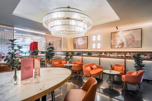 Ételek és italok, Barcelo Granada Congress in Granada Ételek és italok, Barcelo Granada Congress in Granada