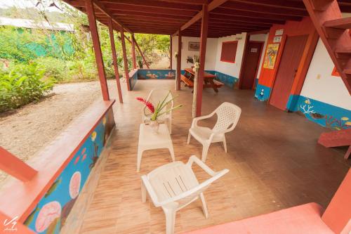 Előcsarnok, Cabana El Bien Germina Ya in Bahia Solano (Choco) Előcsarnok, Cabana El Bien Germina Ya in Bahia Solano (Choco)