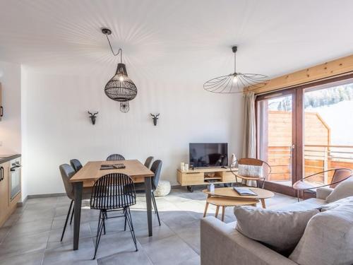 Bel appartement neuf de 55m², a 100m des pistes, 2 chambres, 2 SDB, WiFi, garage inclus - FR-1-351-2 in La Plagne Bel appartement neuf de 55m², a 100m des pistes, 2 chambres, 2 SDB, WiFi, garage inclus - FR-1-351-2 in La Plagne
