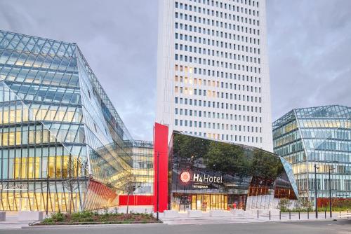 Exterior view, H4 Hotel Wyndham Paris Pleyel Resort in Saint Denis Exterior view, H4 Hotel Wyndham Paris Pleyel Resort in Saint Denis