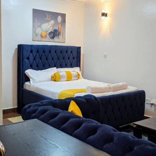 Cozy Apt Near UN & 2 Rivers Mall