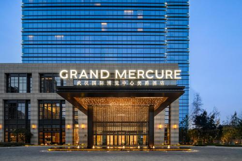 Grand Mercure Wuhan International Expo Center in Zhuankou Economic Development Zone Grand Mercure Wuhan International Expo Center in Zhuankou Economic Development Zone
