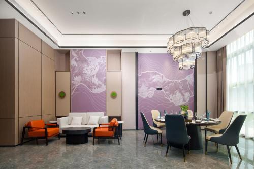 Grand Mercure Wuhan International Expo Center in Zhuankou Economic Development Zone Grand Mercure Wuhan International Expo Center in Zhuankou Economic Development Zone