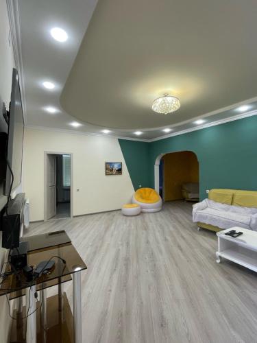 Ruang bersama/area TV, ARARAT 3-room guest house in Yeghegnadzor Ruang bersama/area TV, ARARAT 3-room guest house in Yeghegnadzor