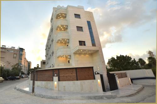 رمّ للأجنحة Rum Royal Suites (رمّ للأجنحة Rum Royal Suites) in 이르비드 رمّ للأجنحة Rum Royal Suites (رمّ للأجنحة Rum Royal Suites) in 이르비드