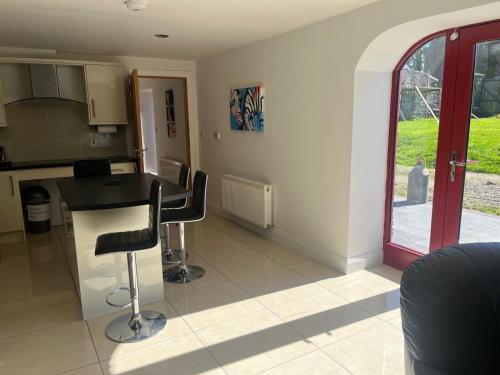 المرافق, Chestnut Lodge Ballindrum R14YW02 in آثي المرافق, Chestnut Lodge Ballindrum R14YW02 in آثي