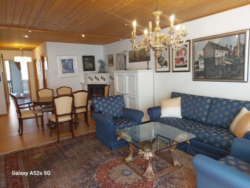 غرفة الضيوف, Atelier le Camp in كامب-لينتفورت غرفة الضيوف, Atelier le Camp in كامب-لينتفورت