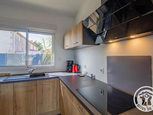 Gîte Sèvremoine, 2 pièces, 4 personnes - FR-1-622-42 (Gite moderne et confort, proche Puy du Fou, Nantes, Cholet, terrasse, peche a l'etang prive - FR-1-6) in Saint-André-de-la-Marche Gîte Sèvremoine, 2 pièces, 4 personnes - FR-1-622-42 (Gite moderne et confort, proche Puy du Fou, Nantes, Cholet, terrasse, peche a l'etang prive - FR-1-6) in Saint-André-de-la-Marche