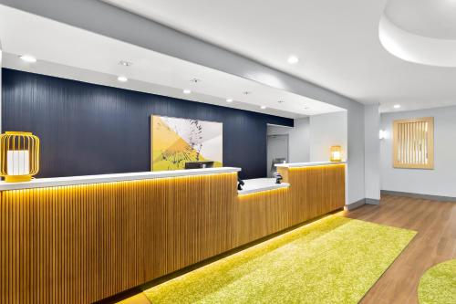 Lobby, Spark by Hilton Missouri City in Missouri City Lobby, Spark by Hilton Missouri City in Missouri City