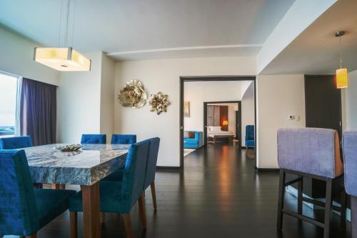 Wyndham Guayaquil, Puerto Santa Ana in Guayaquil Wyndham Guayaquil, Puerto Santa Ana in Guayaquil