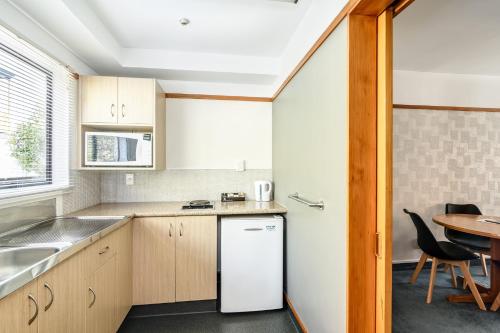 The Beachcomber Hotel in Nelson The Beachcomber Hotel in Nelson