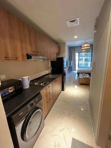 Konyha, 40 négyzetméteres, 1 hálószobás Ház 1 fürdőszobával Khalifa City területén (The Chic Retreat Stylish Studio) near Abu-Dzabi nemzetközi repülőtér Konyha, 40 négyzetméteres, 1 hálószobás Ház 1 fürdőszobával Khalifa City területén (The Chic Retreat Stylish Studio) near Abu-Dzabi nemzetközi repülőtér