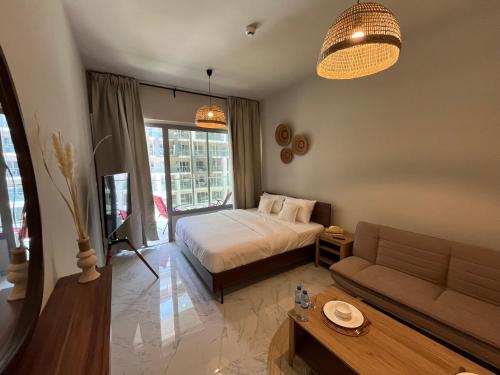 40 négyzetméteres, 1 hálószobás Ház 1 fürdőszobával Khalifa City területén (The Chic Retreat Stylish Studio) near Abu-Dzabi nemzetközi repülőtér 40 négyzetméteres, 1 hálószobás Ház 1 fürdőszobával Khalifa City területén (The Chic Retreat Stylish Studio) near Abu-Dzabi nemzetközi repülőtér