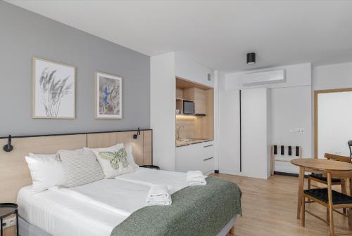 Residence Zamoyskiego 37 by NYX Apart