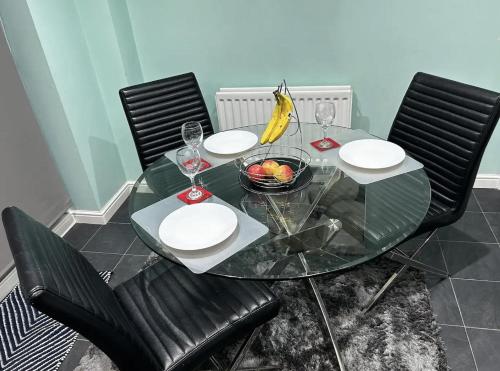 Facilities, Brades Rise Retreat - Cozy 3 Bedroom House in Oldbury Facilities, Brades Rise Retreat - Cozy 3 Bedroom House in Oldbury