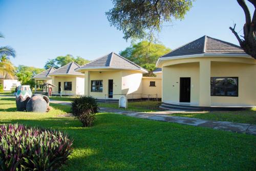 Зовнішній вигляд готелю, Sunbird Nkopola Lodge in Nkopola Зовнішній вигляд готелю, Sunbird Nkopola Lodge in Nkopola