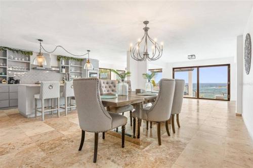 Beachfront Gem Luxury Villa with Infinity Pool in Vega Alta Beachfront Gem Luxury Villa with Infinity Pool in Vega Alta