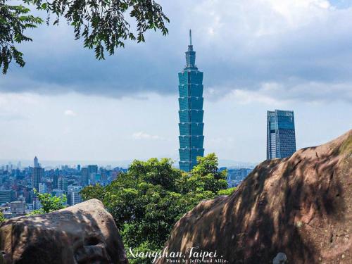 微光宿 LIGHt in Xinyi District 微光宿 LIGHt in Xinyi District