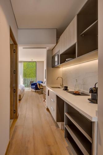 Kitchen, Vuestro Mexico City in Major Tower-Pink zone Kitchen, Vuestro Mexico City in Major Tower-Pink zone