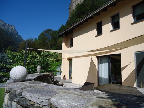 Casa MIRO' in Brione Casa MIRO' in Brione