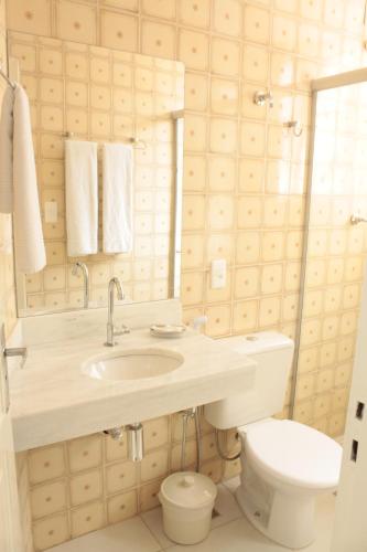 Banheiro, Sul America Palace Hotel in Belo Horizonte Banheiro, Sul America Palace Hotel in Belo Horizonte